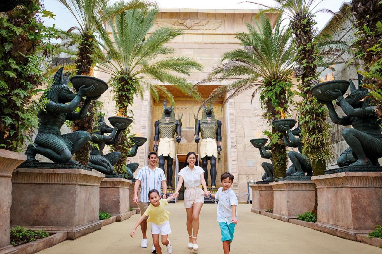 Resorts World Sentosa - Crockfords Tower Singapore Buitenkant foto